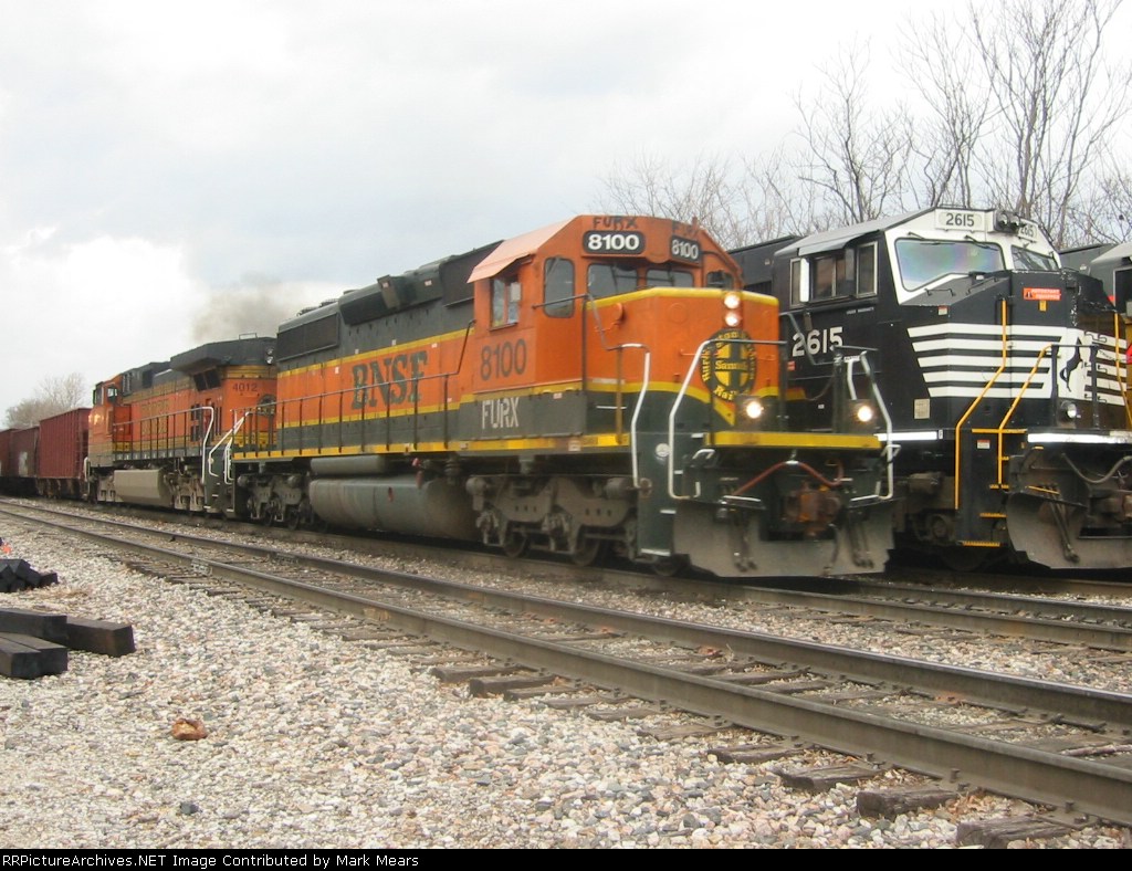 BNSF 8100